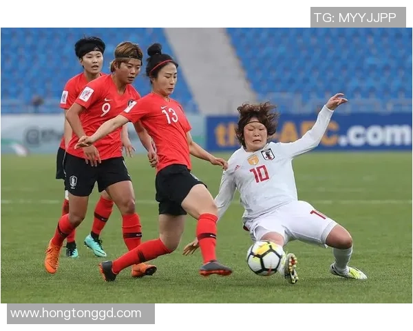 成都足球队边路渗透战术解析与实战应用深度剖析 成都足球队边路渗透战术解析与实战应用深度剖析