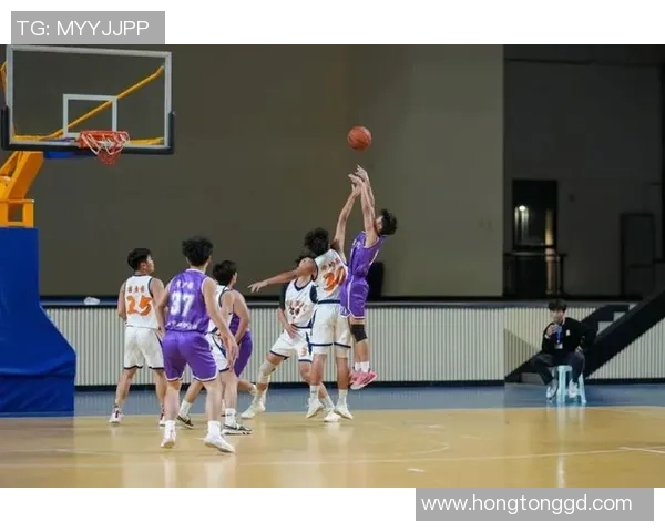 武汉篮球队总决赛精彩点评团队协作展现无遗的默契与拼搏精神