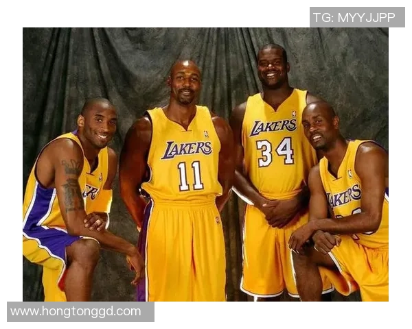 深圳足球队的奋斗历程与世锦赛荣耀背后的故事揭秘 深圳足球队的奋斗历程与世锦赛荣耀背后的故事揭秘