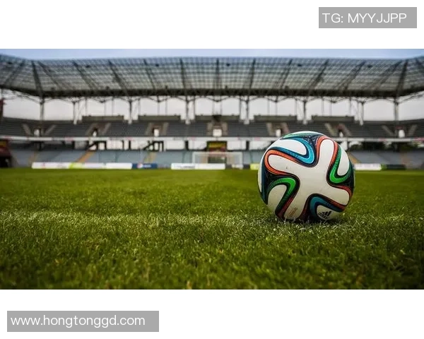 足球明星社交秀在线观看带你领略球场外的精彩生活与独特魅力 足球明星社交秀在线观看带你领略球场外的精彩生活与独特魅力